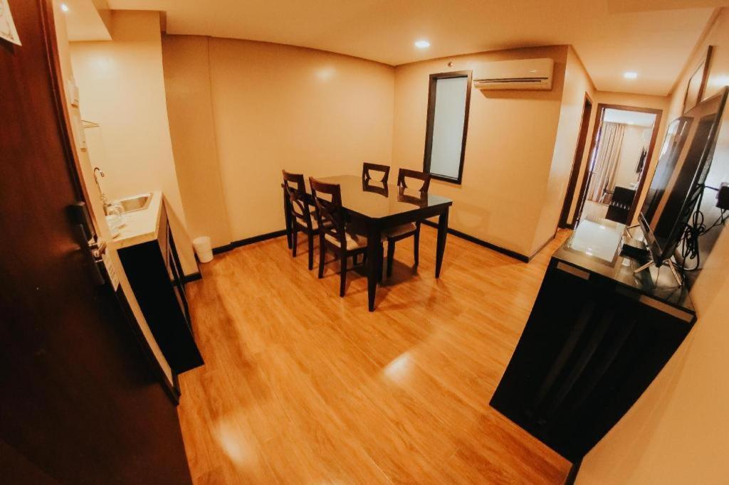 Grand Xing Imperial Hotel Iloilo City Exterior photo
