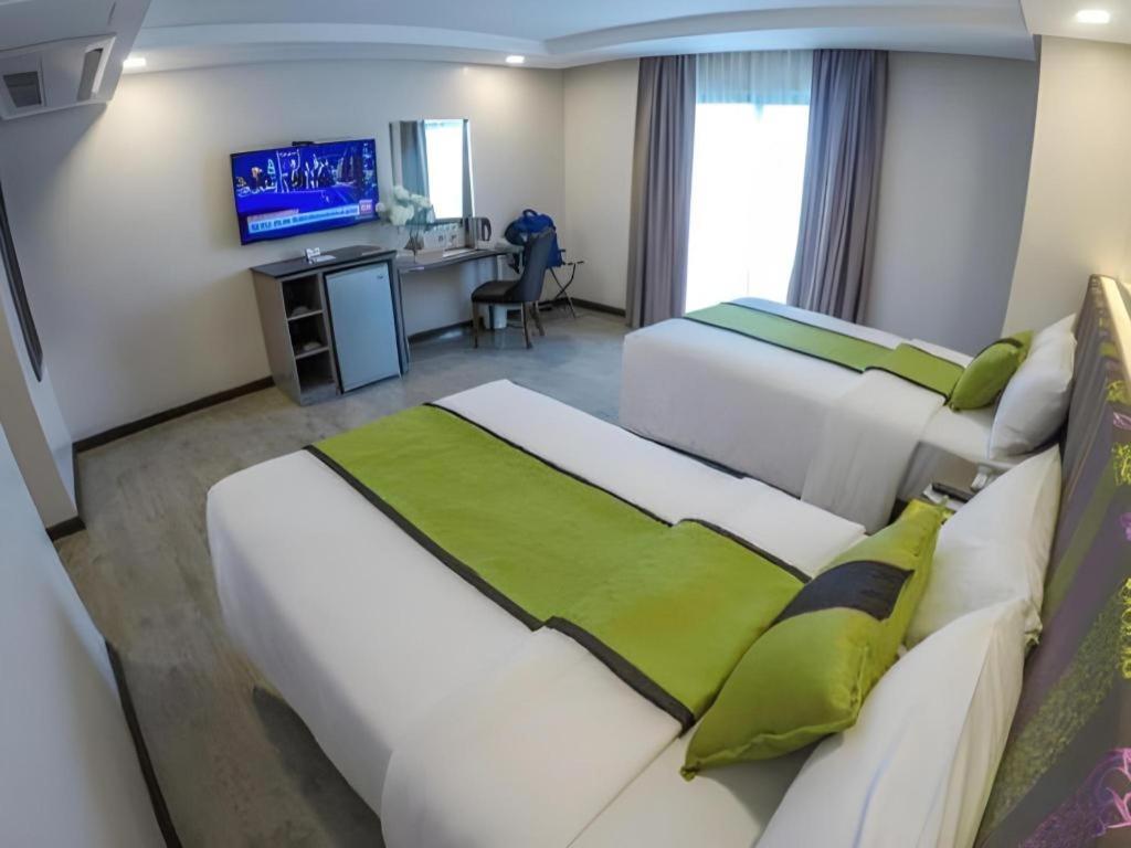 Grand Xing Imperial Hotel Iloilo City Exterior photo