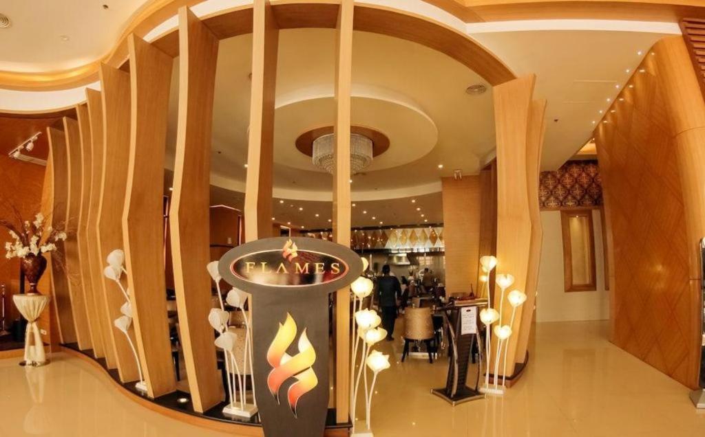 Grand Xing Imperial Hotel Iloilo City Exterior photo