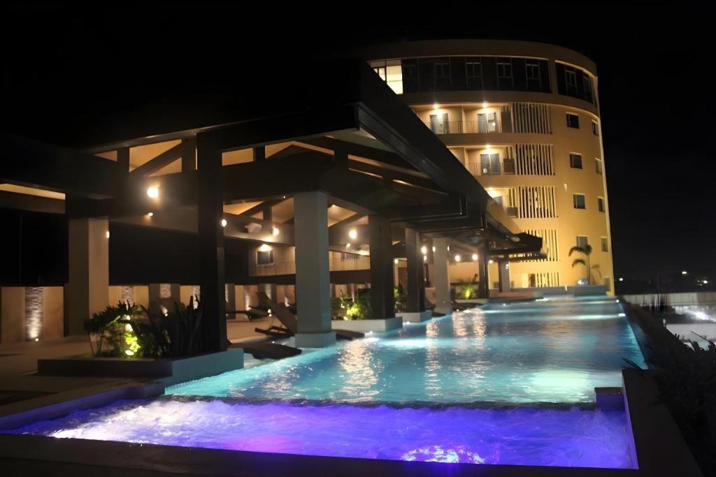 Grand Xing Imperial Hotel Iloilo City Exterior photo