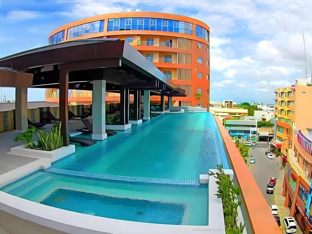 Grand Xing Imperial Hotel Iloilo City Exterior photo
